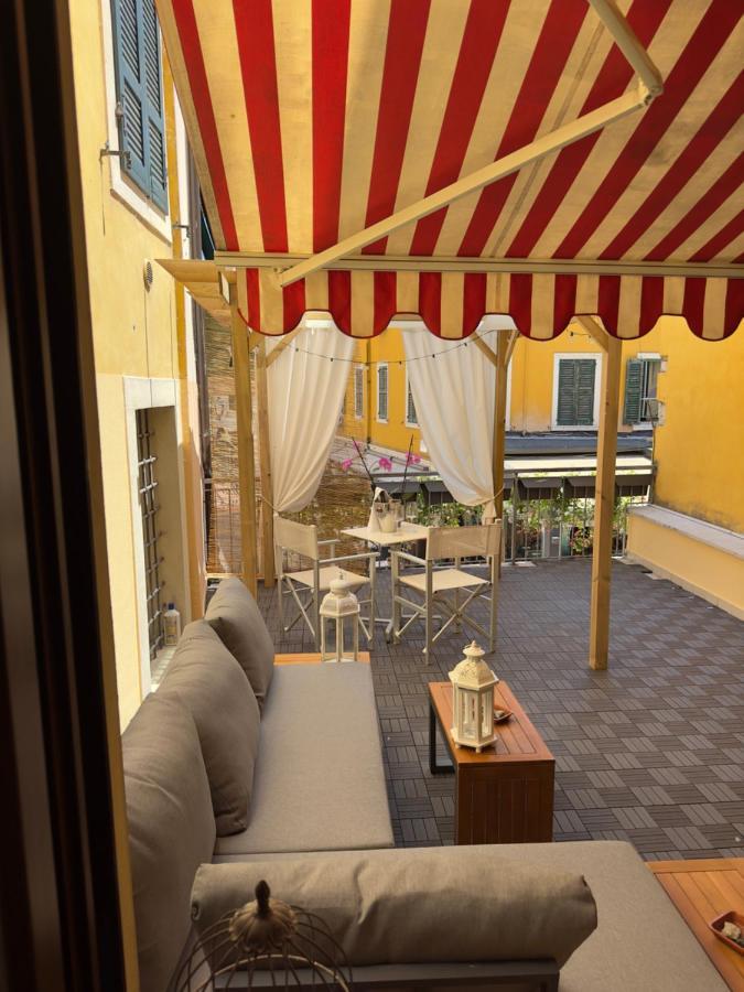 Napule...E Apartments Peschiera del Garda Extérieur photo