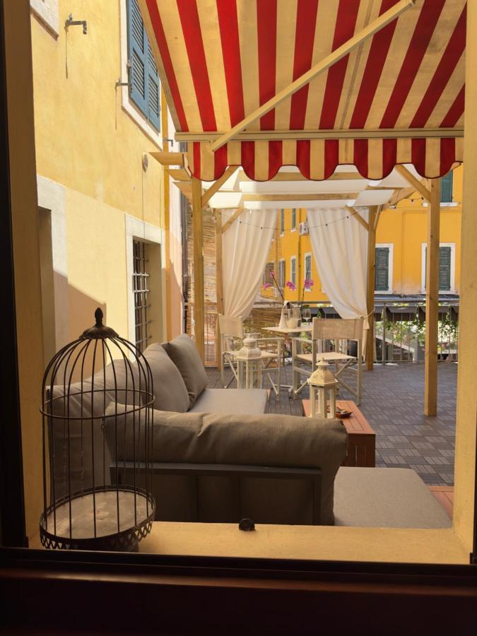 Napule...E Apartments Peschiera del Garda Extérieur photo