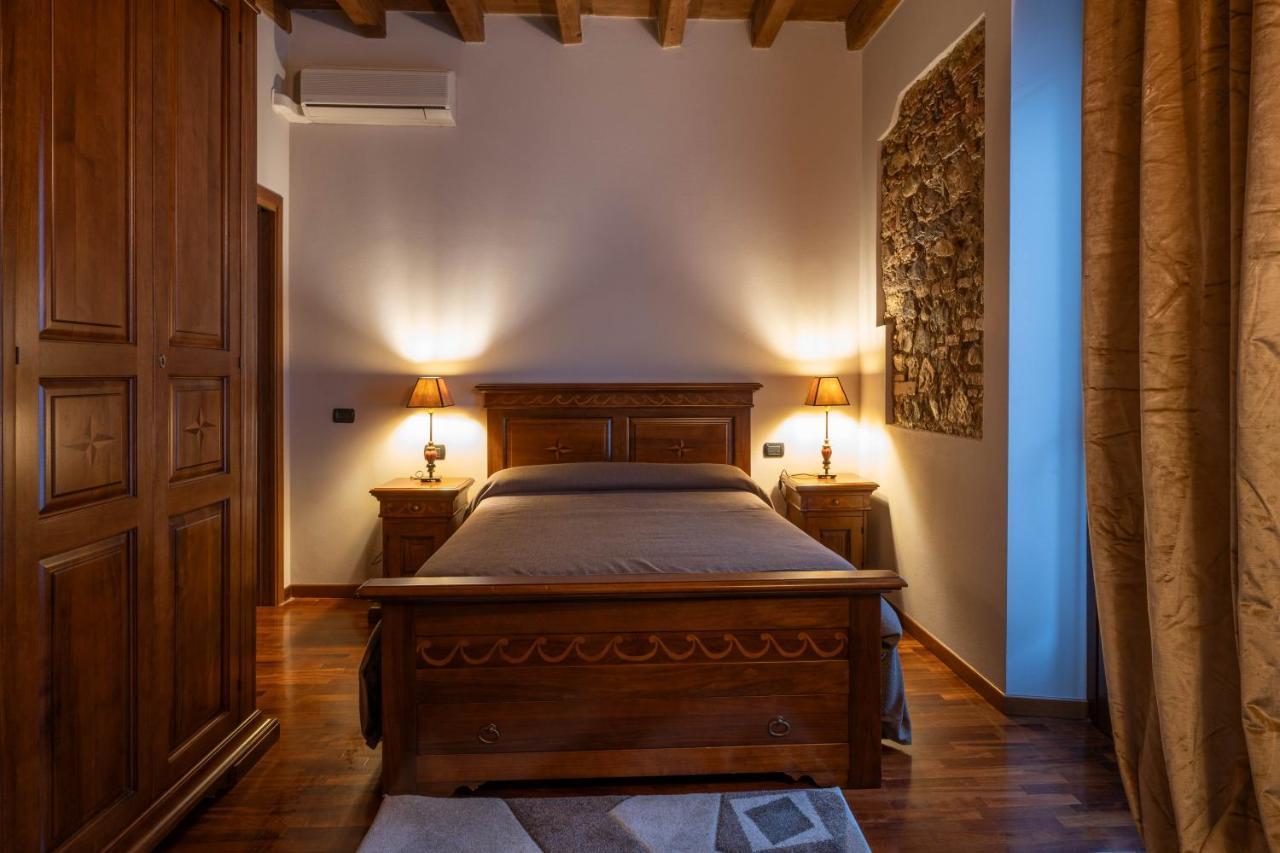 Napule...E Apartments Peschiera del Garda Extérieur photo