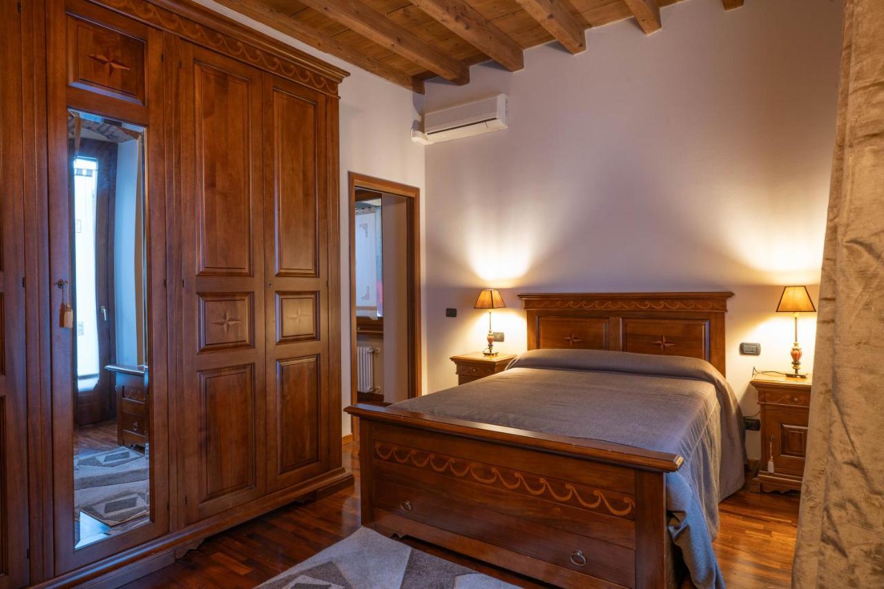 Napule...E Apartments Peschiera del Garda Extérieur photo